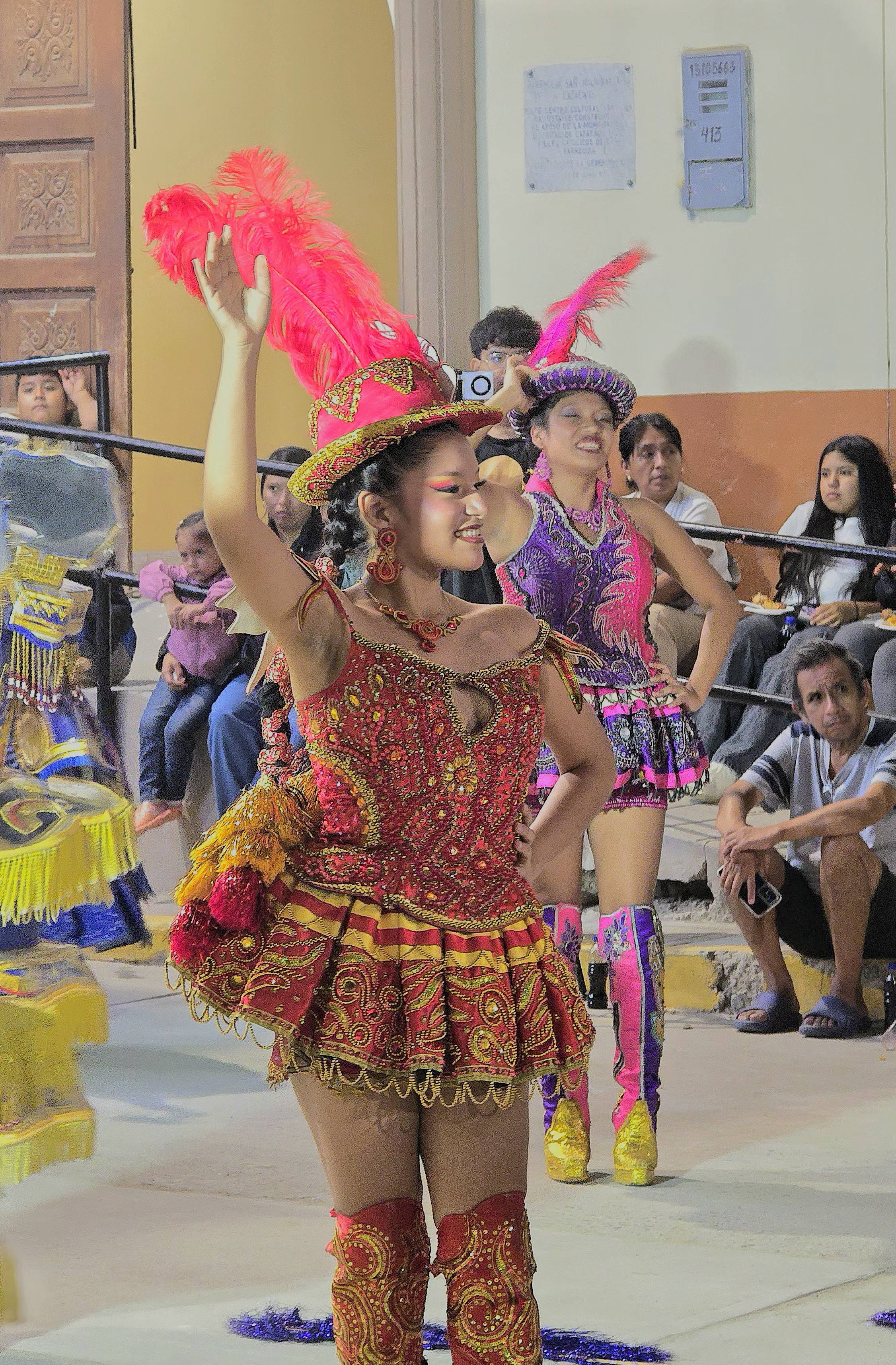 Fotografía de una presentación folklórica