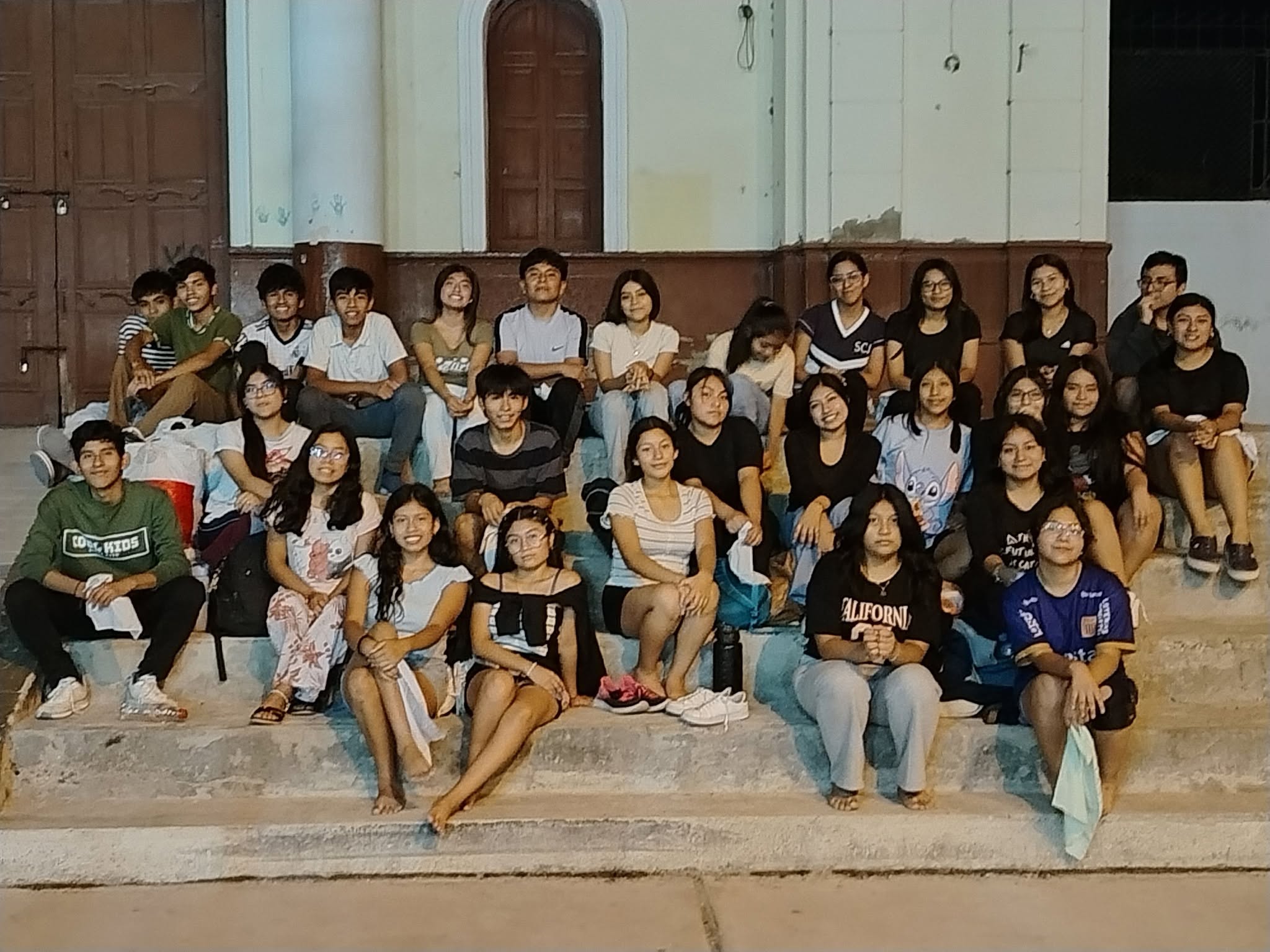 Integrantes de diferentes generaciones de Pasión y Sentimiento Cultural