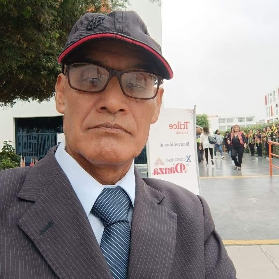 Nombre del jurado